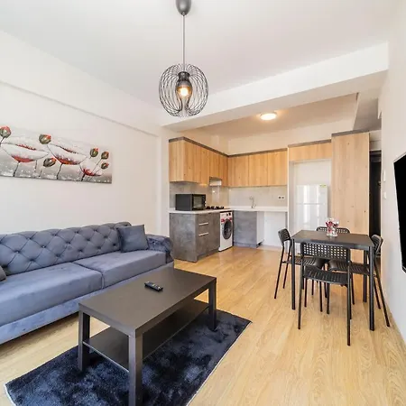 Apartment Exquisite Flat With Shared Pool In Kepez